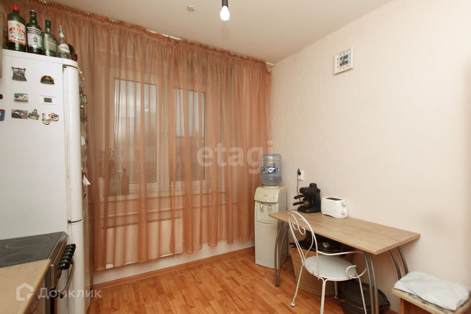 Продаётся 2-комнатная квартира, 57 м²