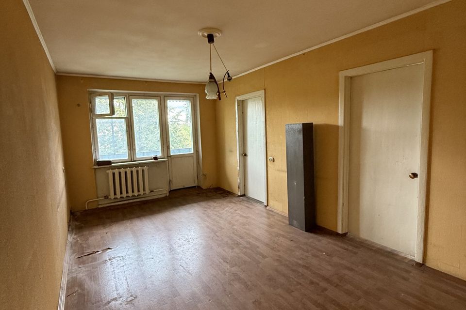Продаётся 4-комнатная квартира, 61 м²