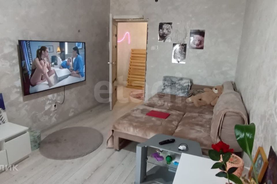 Продаётся 1-комнатная квартира, 41.3 м²