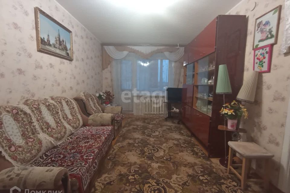 Продаётся 3-комнатная квартира, 50.41 м²