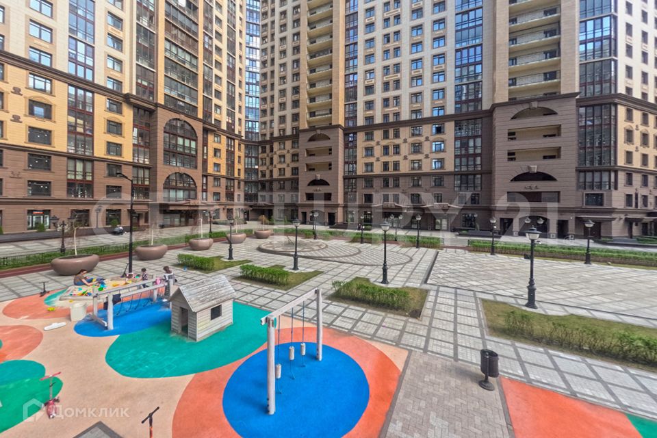 Продаётся 3-комнатная квартира, 102 м²