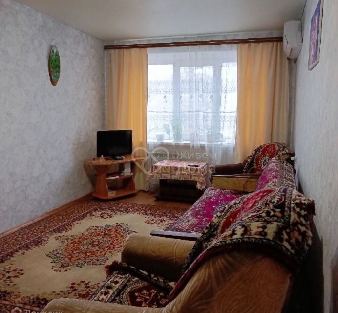 Продаётся 2-комнатная квартира, 42.2 м²
