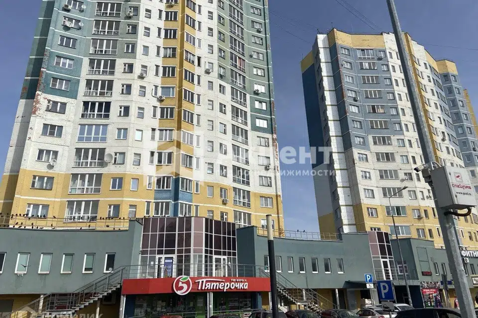 Продаётся 3-комнатная квартира, 105 м²