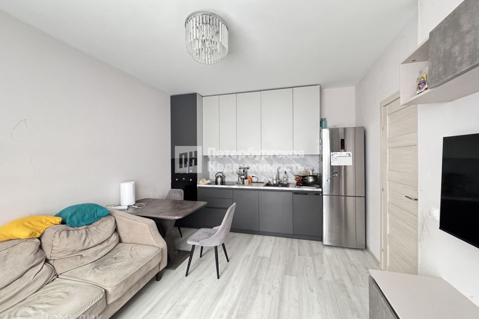 Продаётся 2-комнатная квартира, 71.2 м²