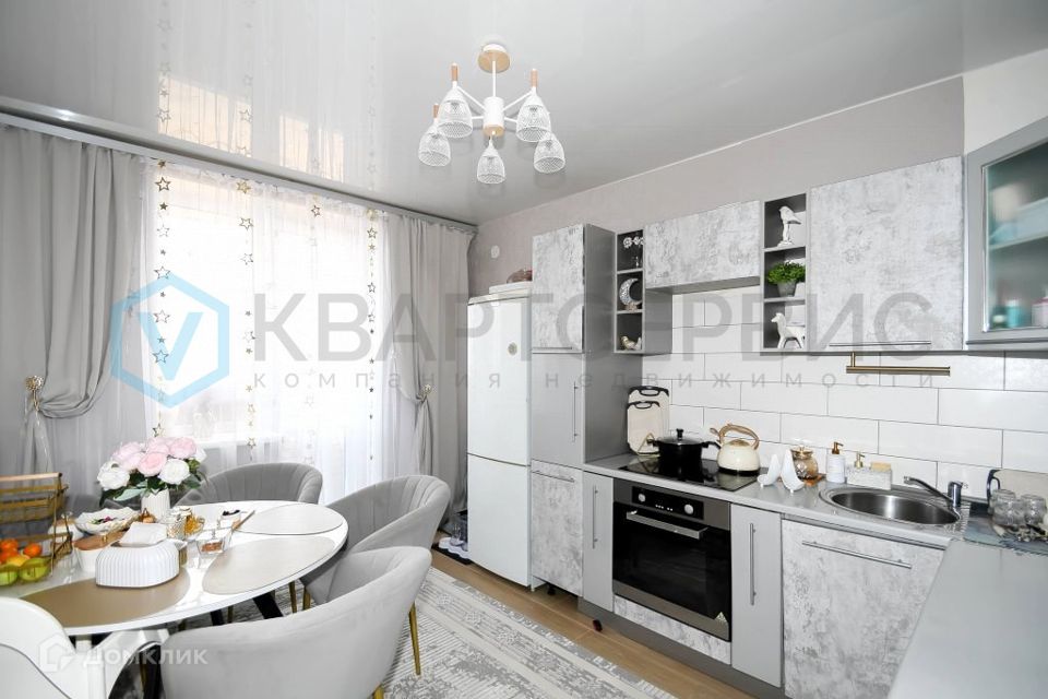 Продаётся 2-комнатная квартира, 75.4 м²