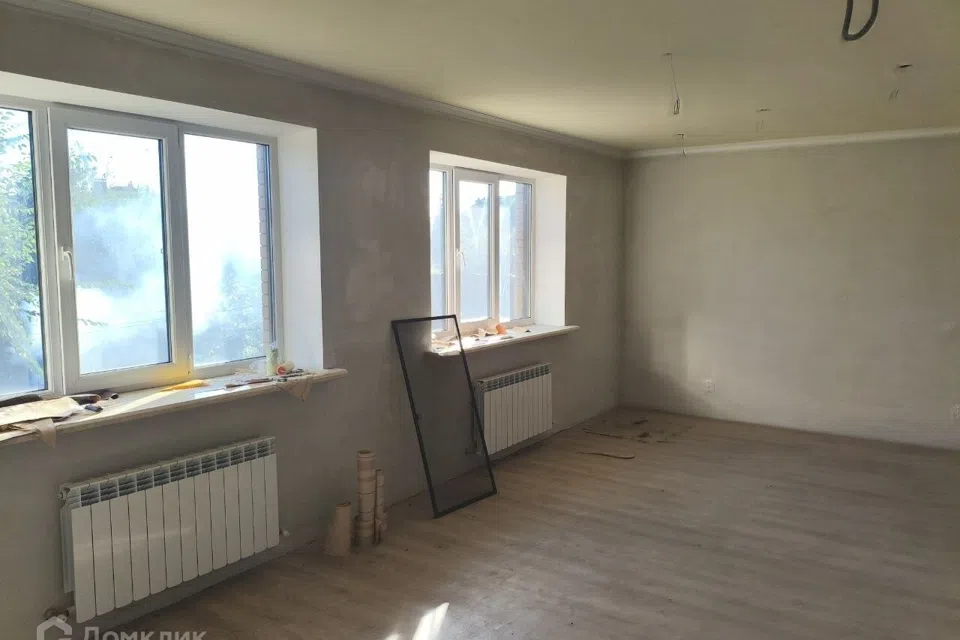 Продаётся 2-этажный дом, 140 м²