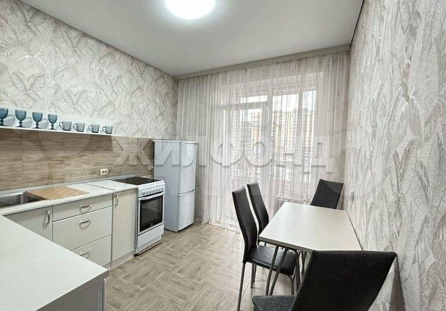 Продаётся 1-комнатная квартира, 39.3 м²
