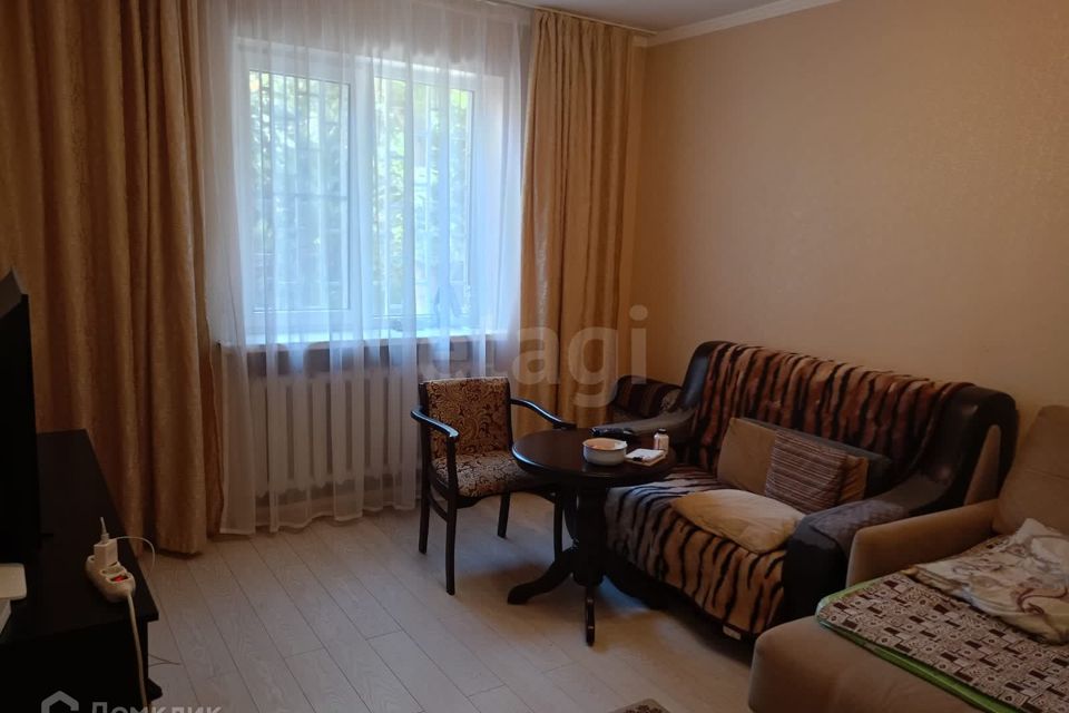 Продаётся 2-комнатная квартира, 48.7 м²