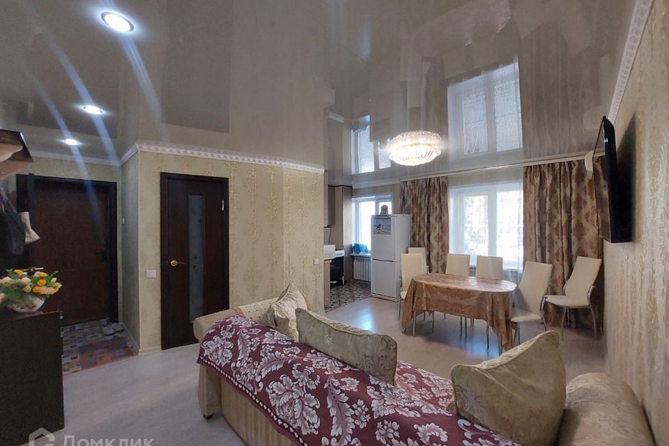 Продаётся 3-комнатная квартира, 58.6 м²