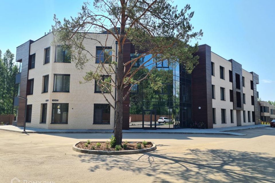 Продаётся 3-комнатная квартира, 99.3 м²