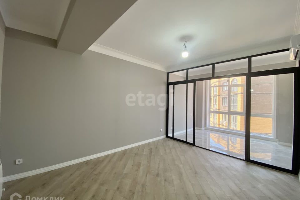 Продаётся 2-комнатная квартира, 61 м²