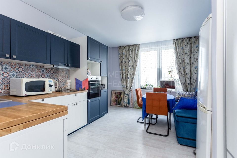 Продаётся 2-комнатная квартира, 56.4 м²