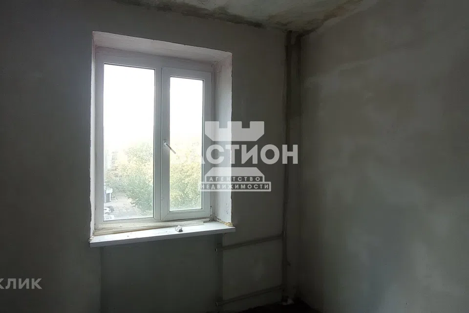 Продаётся 4-комнатная квартира, 67 м²