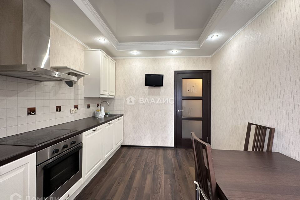 Продаётся 1-комнатная квартира, 42.5 м²