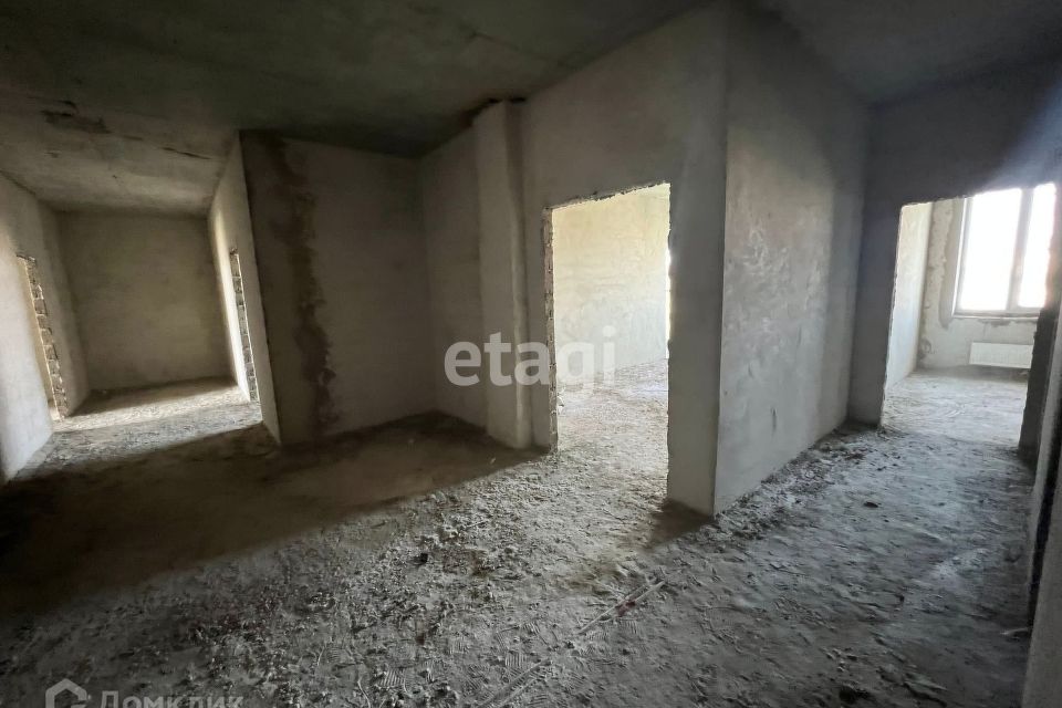 Продаётся 3-комнатная квартира, 133.7 м²