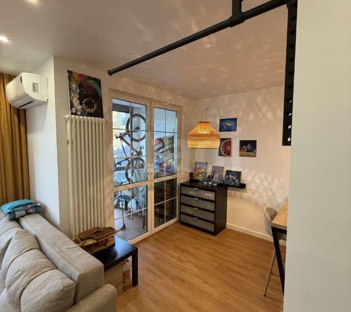 Продаётся 2-комнатная квартира, 54.5 м²