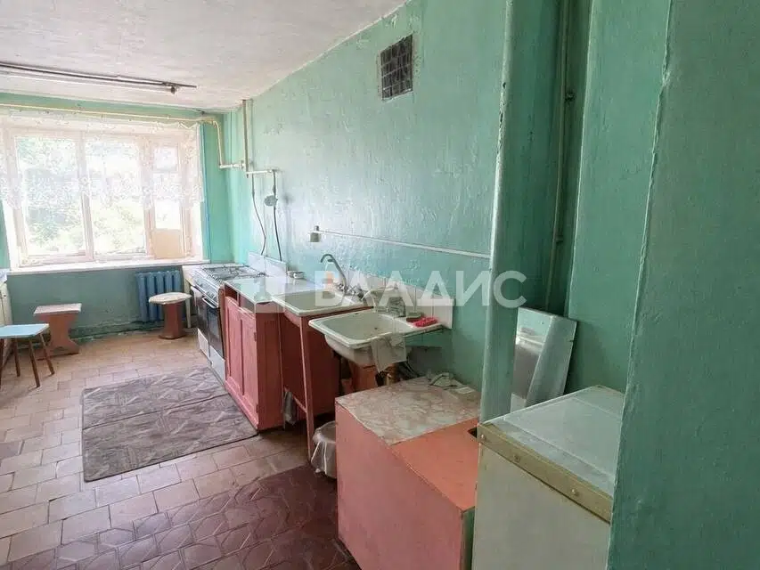 Продаётся комната в 10-комн. квартире, 21.3 м²