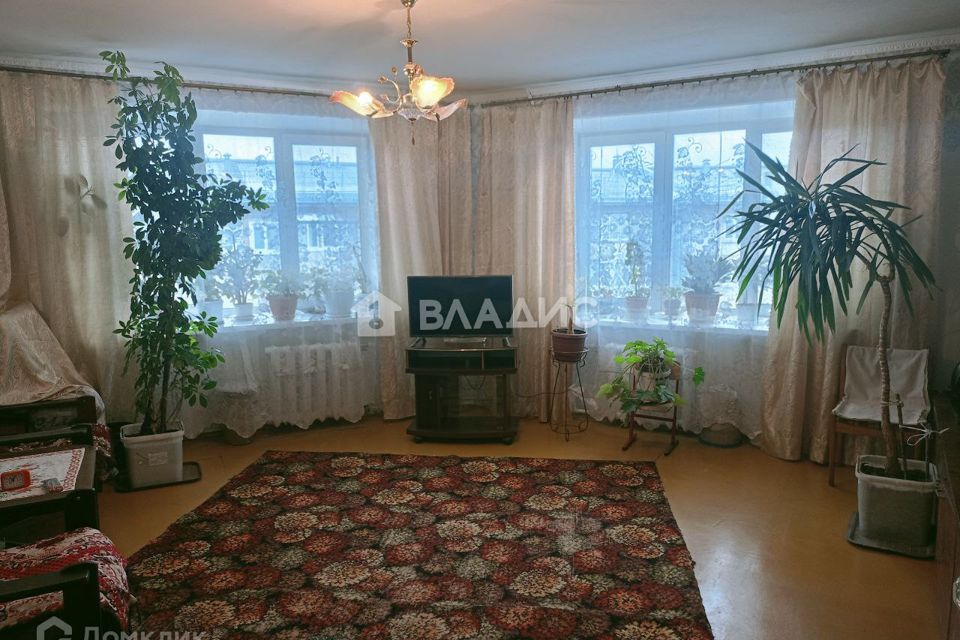 Продаётся 3-комнатная квартира, 69.7 м²
