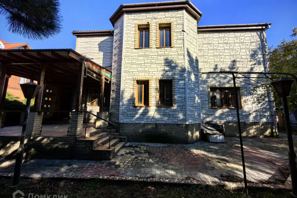 Продаётся 2-этажный дом, 177.2 м²