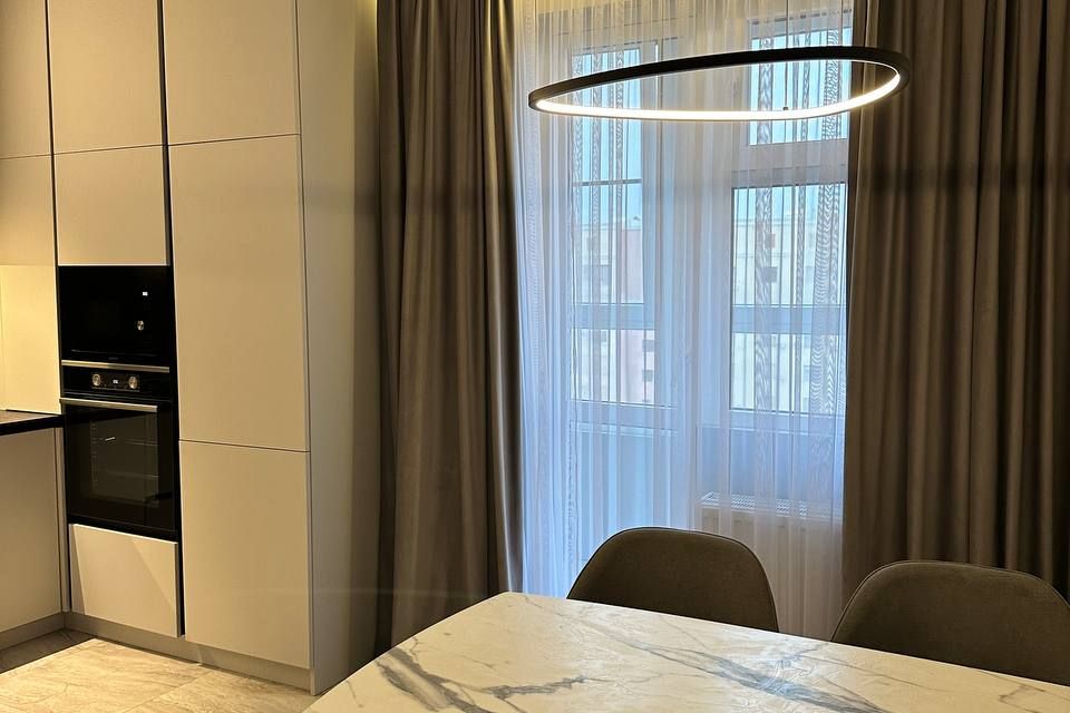 Продаётся 1-комнатная квартира, 42.4 м²