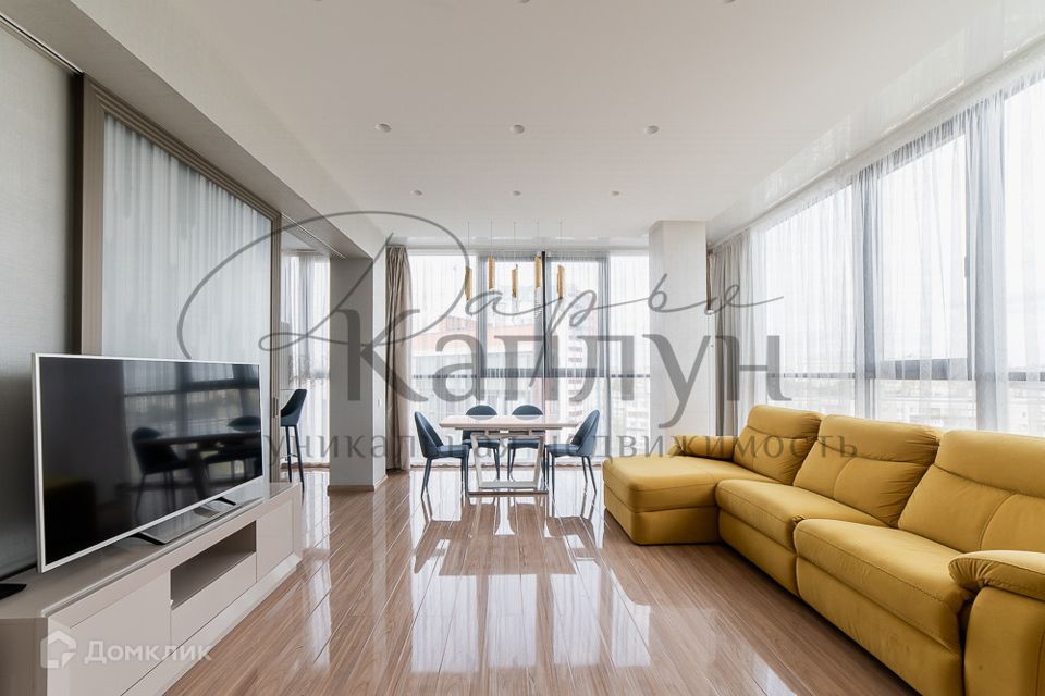 Продаётся 3-комнатная квартира, 103.4 м²