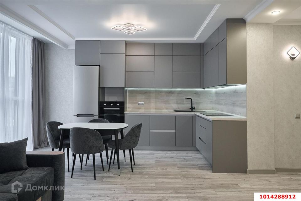 Продаётся 2-комнатная квартира, 56 м²