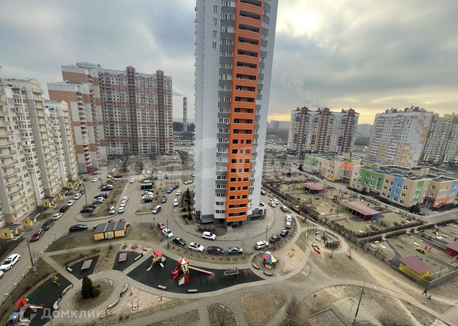 Продаётся 1-комнатная квартира, 42 м²