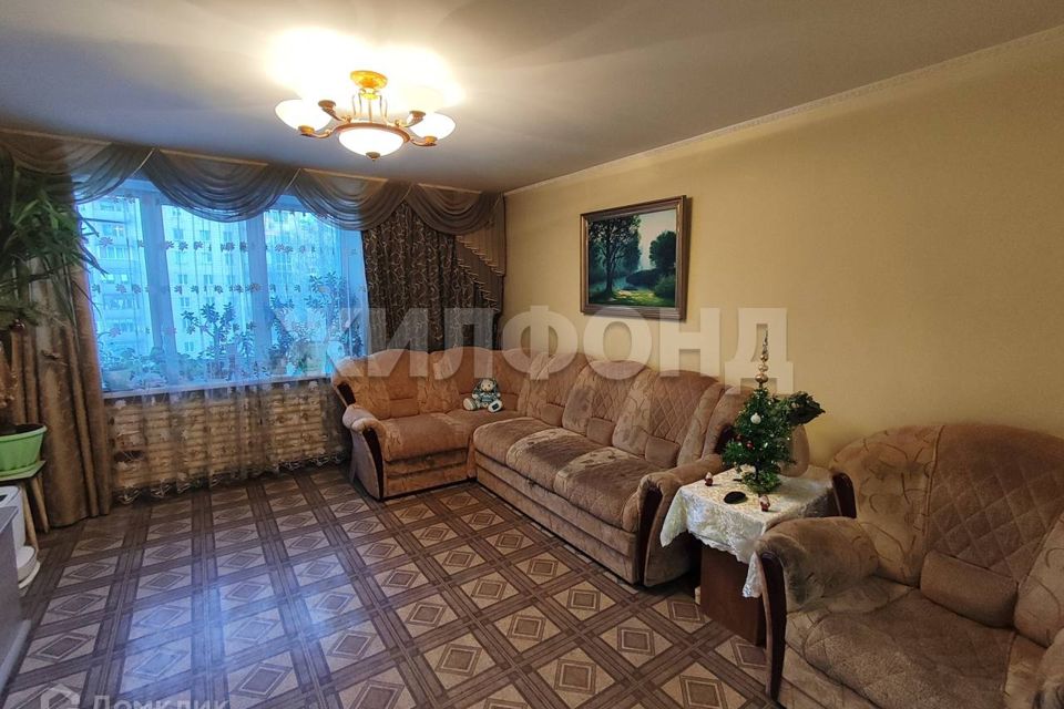 Продаётся 4-комнатная квартира, 76.5 м²