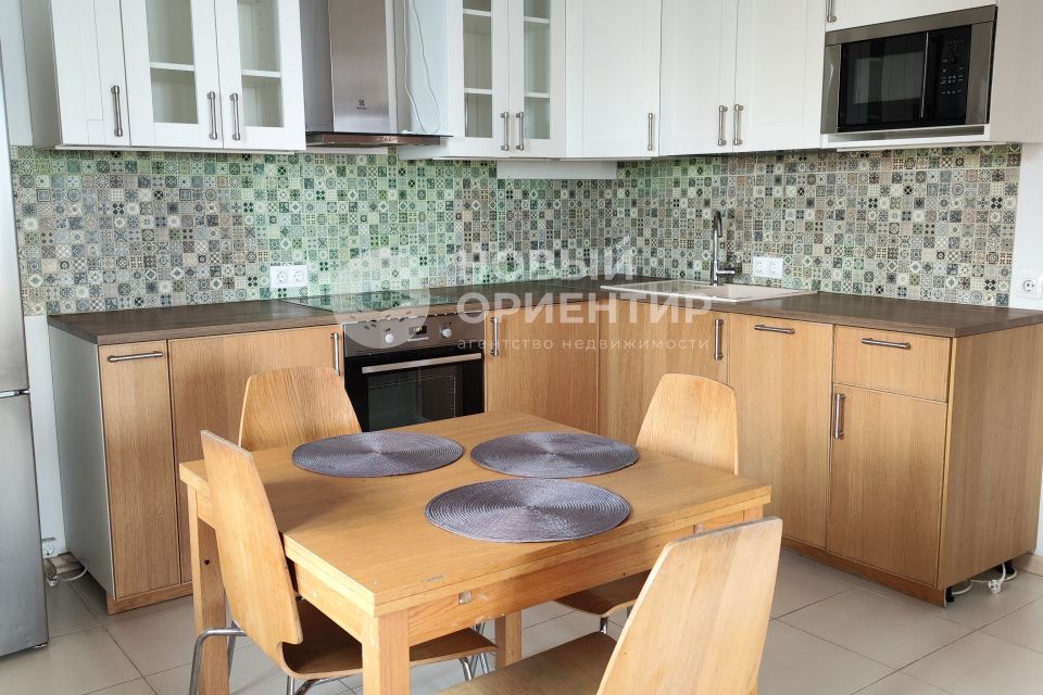 Продаётся 2-комнатная квартира, 68 м²
