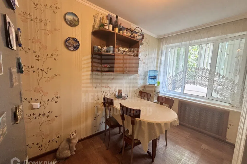 Продаётся 3-комнатная квартира, 57.9 м²