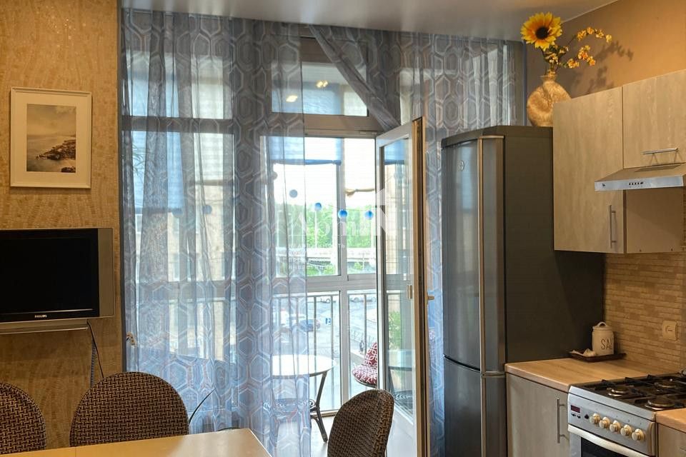 Продаётся 3-комнатная квартира, 100.3 м²