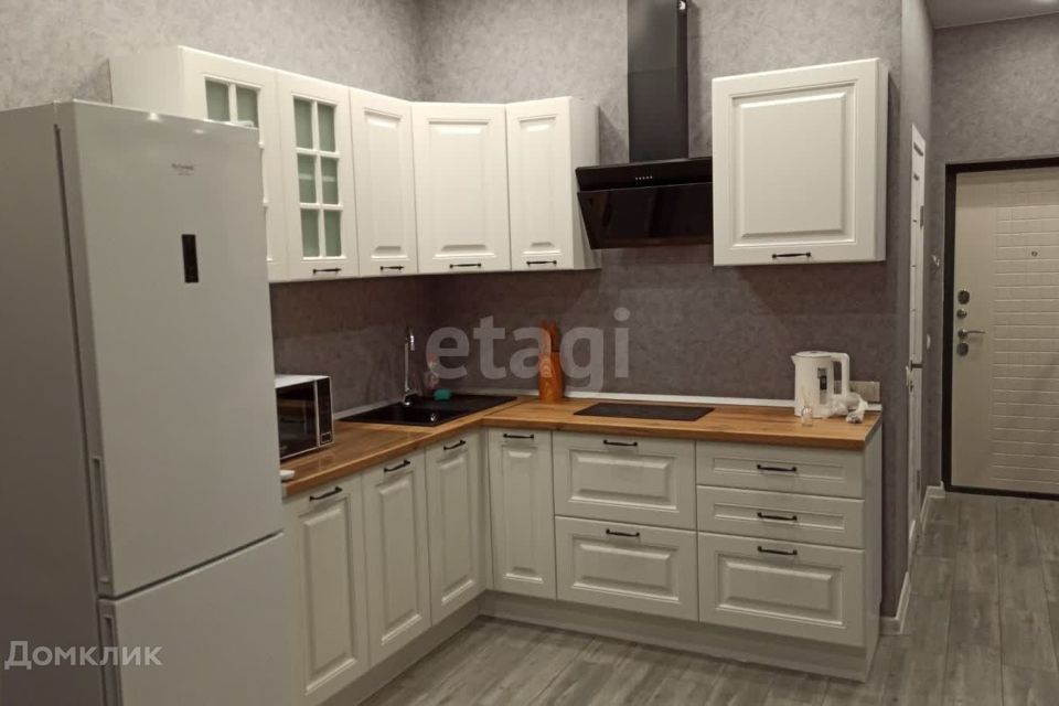 Продаётся 1-комнатная квартира, 42.3 м²