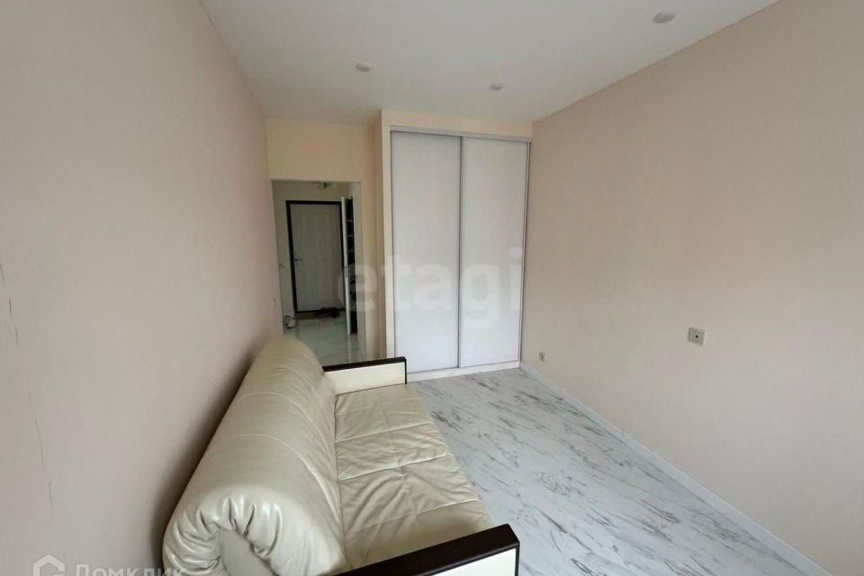 Продаётся 1-комнатная квартира, 37 м²