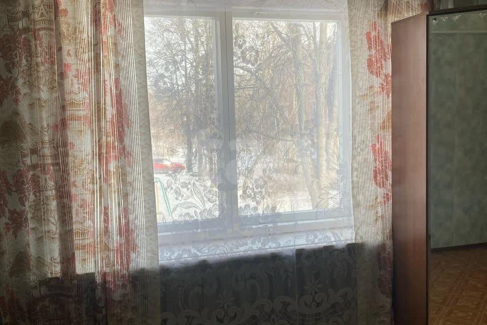 Продаётся 3-комнатная квартира, 49.8 м²