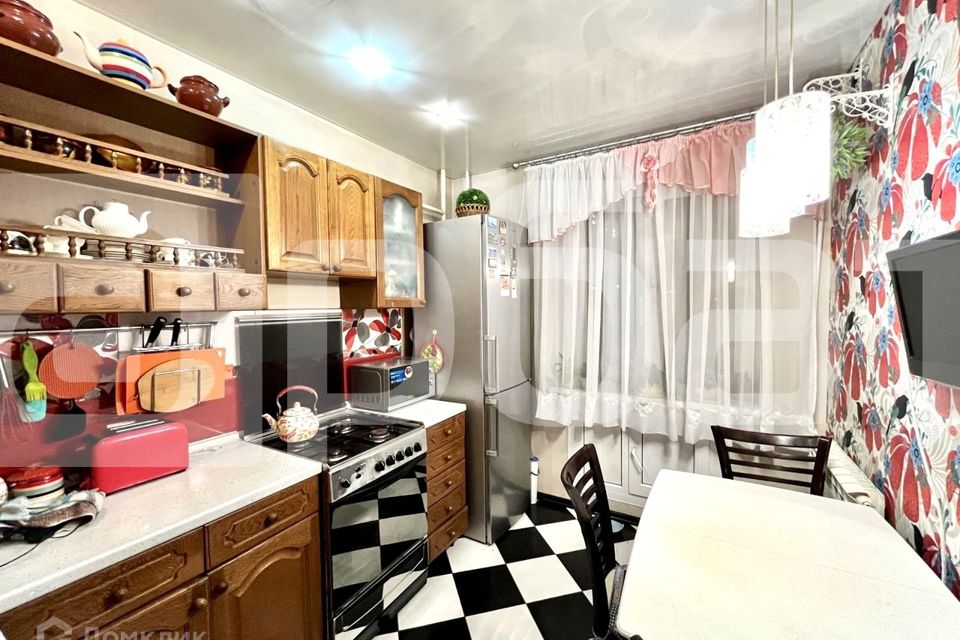 Продаётся 3-комнатная квартира, 62.3 м²