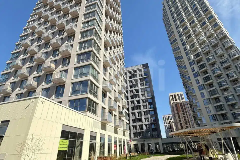 Продаётся 3-комнатная квартира, 100 м²