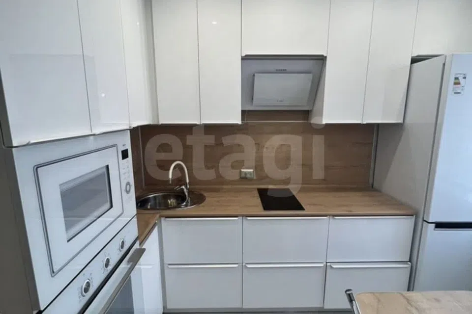 Сдаётся 2-комнатная квартира, 50 м²