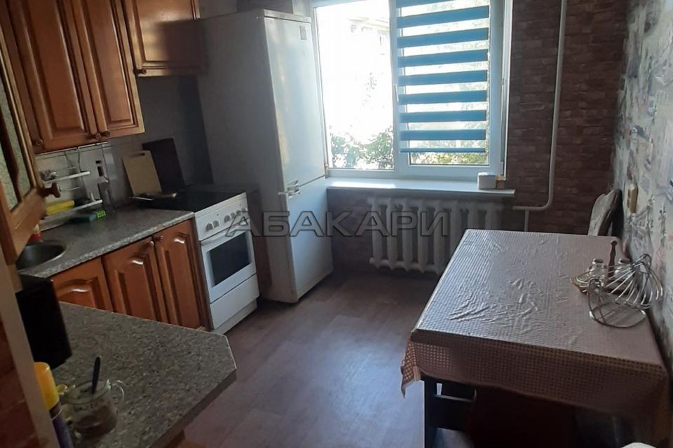 Сдаётся 3-комнатная квартира, 77 м²