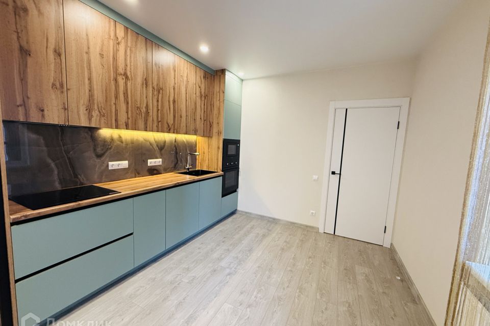 Сдаётся 3-комнатная квартира, 95.6 м²