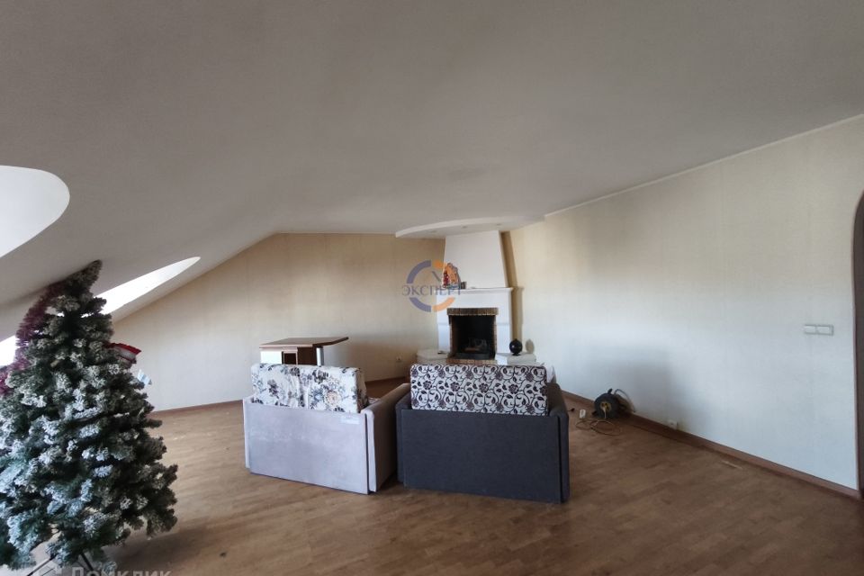 Продаётся 6-комнатная квартира, 181.5 м²