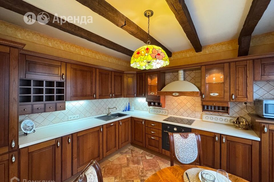 Сдаётся 3-комнатная квартира, 108 м²