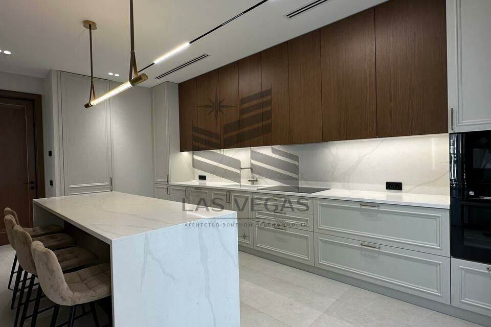 Сдаётся 1-комнатная квартира, 60 м²
