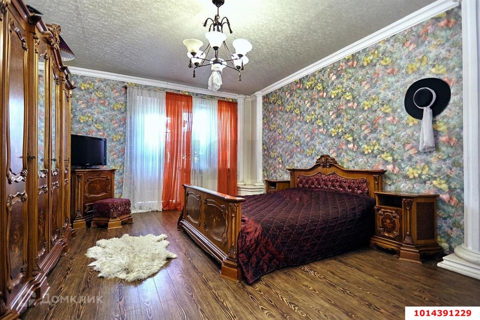 Продаётся 3-комнатная квартира, 110.3 м²