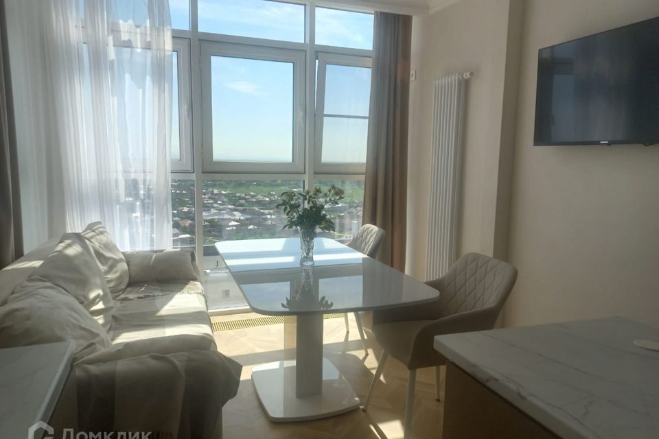 Продаётся 3-комнатная квартира, 112.25 м²
