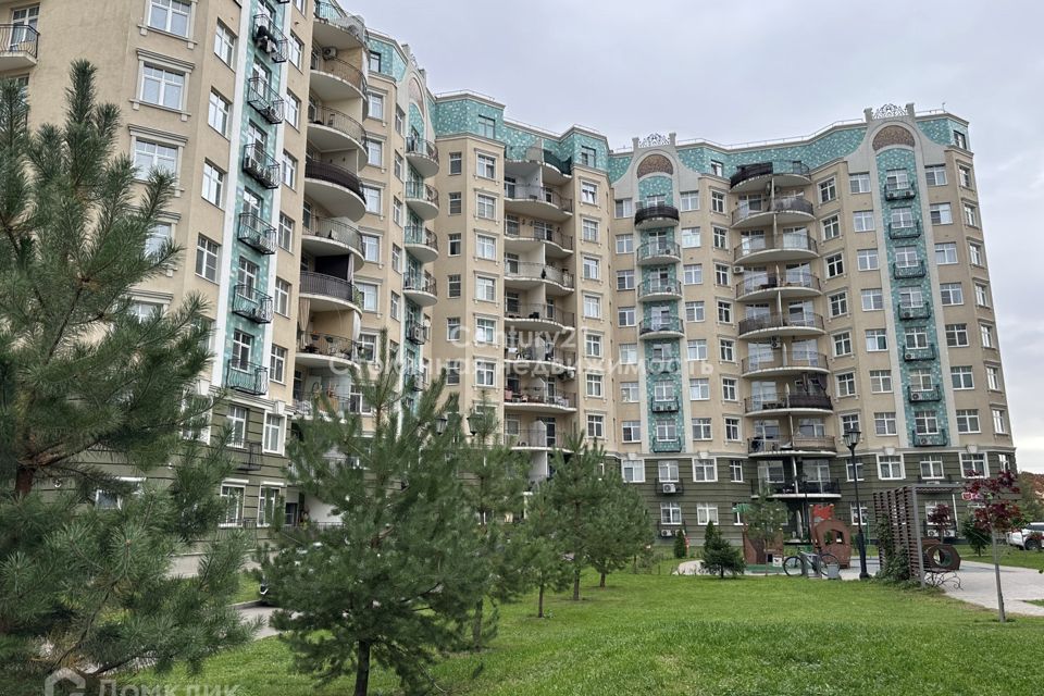 Продаётся 3-комнатная квартира, 123 м²