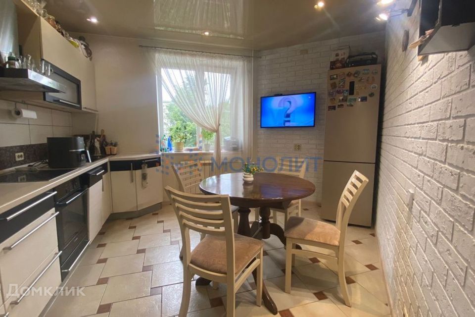 Продаётся 3-комнатная квартира, 98.5 м²