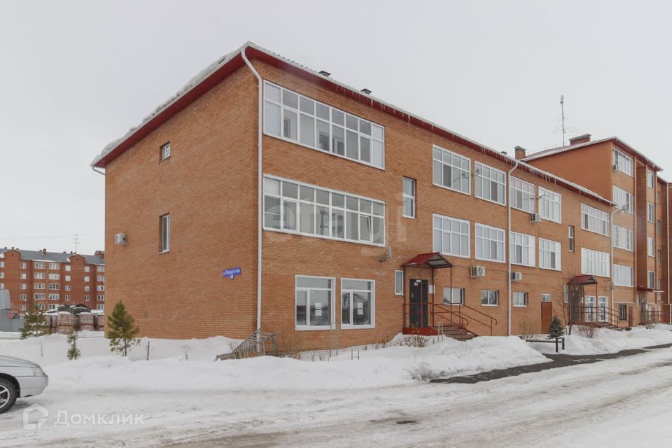 Продаётся 3-комнатная квартира, 82.7 м²