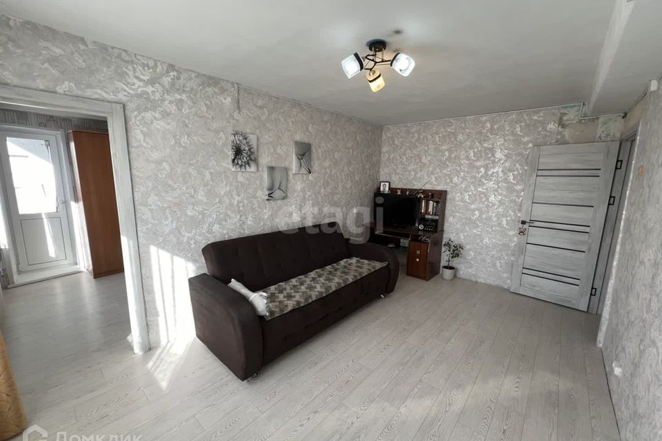 Продаётся 3-комнатная квартира, 56.5 м²