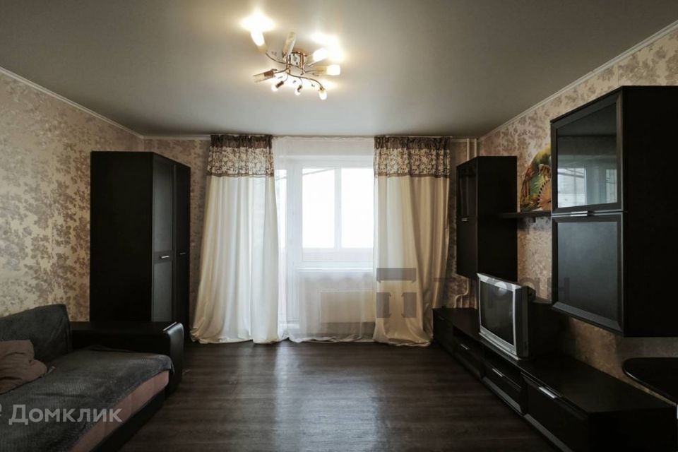 Продаётся 1-комнатная квартира, 40.4 м²