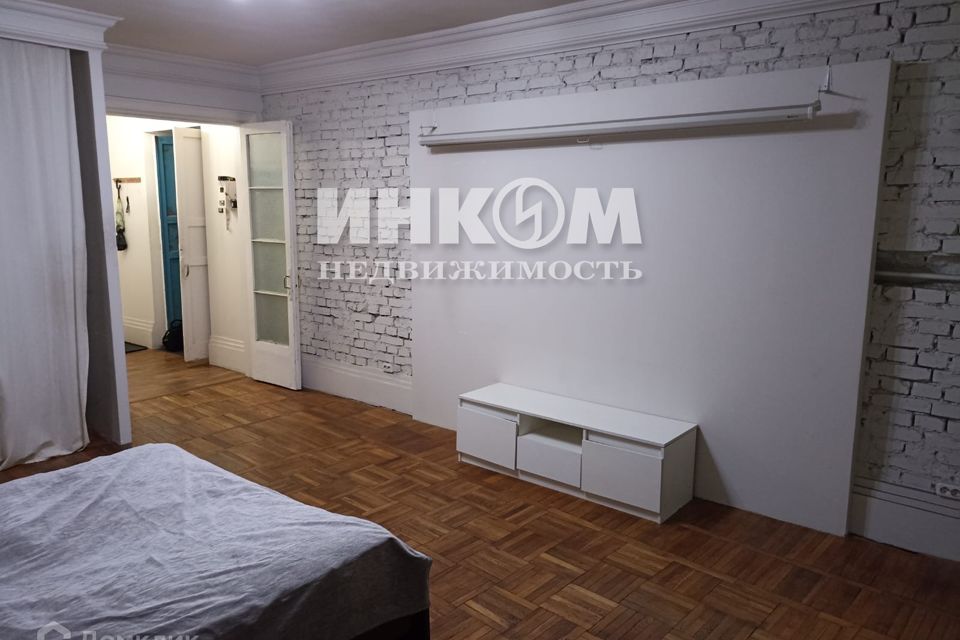 Сдаётся 1-комнатная квартира, 60 м²